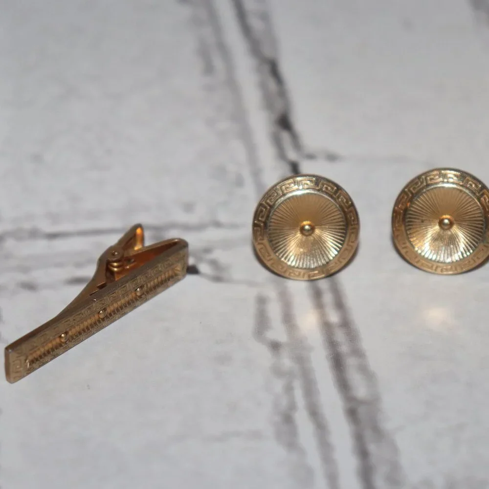 🏛️✨ Vintage Gold Greek Key Cufflink & Tie Clip Set by Anson